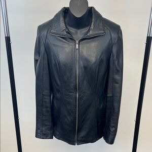 Wilsons Leather Women's Zip up Jacket with Thinsulate lining Size Small